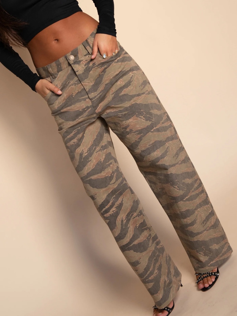 Skatie Olive & Dark Green Camo low-rise pants